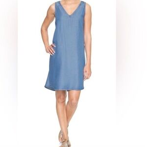 GAP Soft Blue Denim V-Neck Shift Dress Size XS
